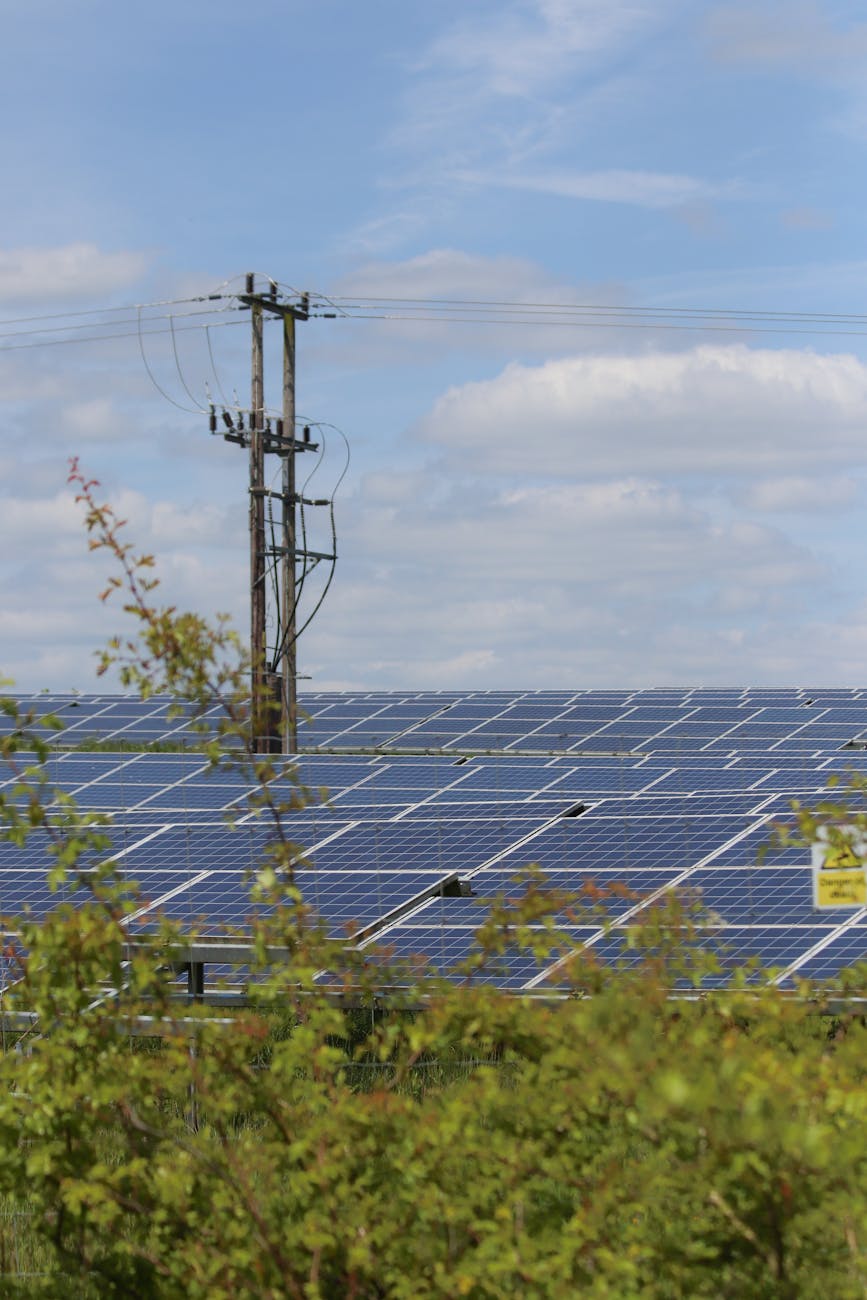 How to match the Solar Panel Voltages and Battery Voltage in Solar Hybrid PCU