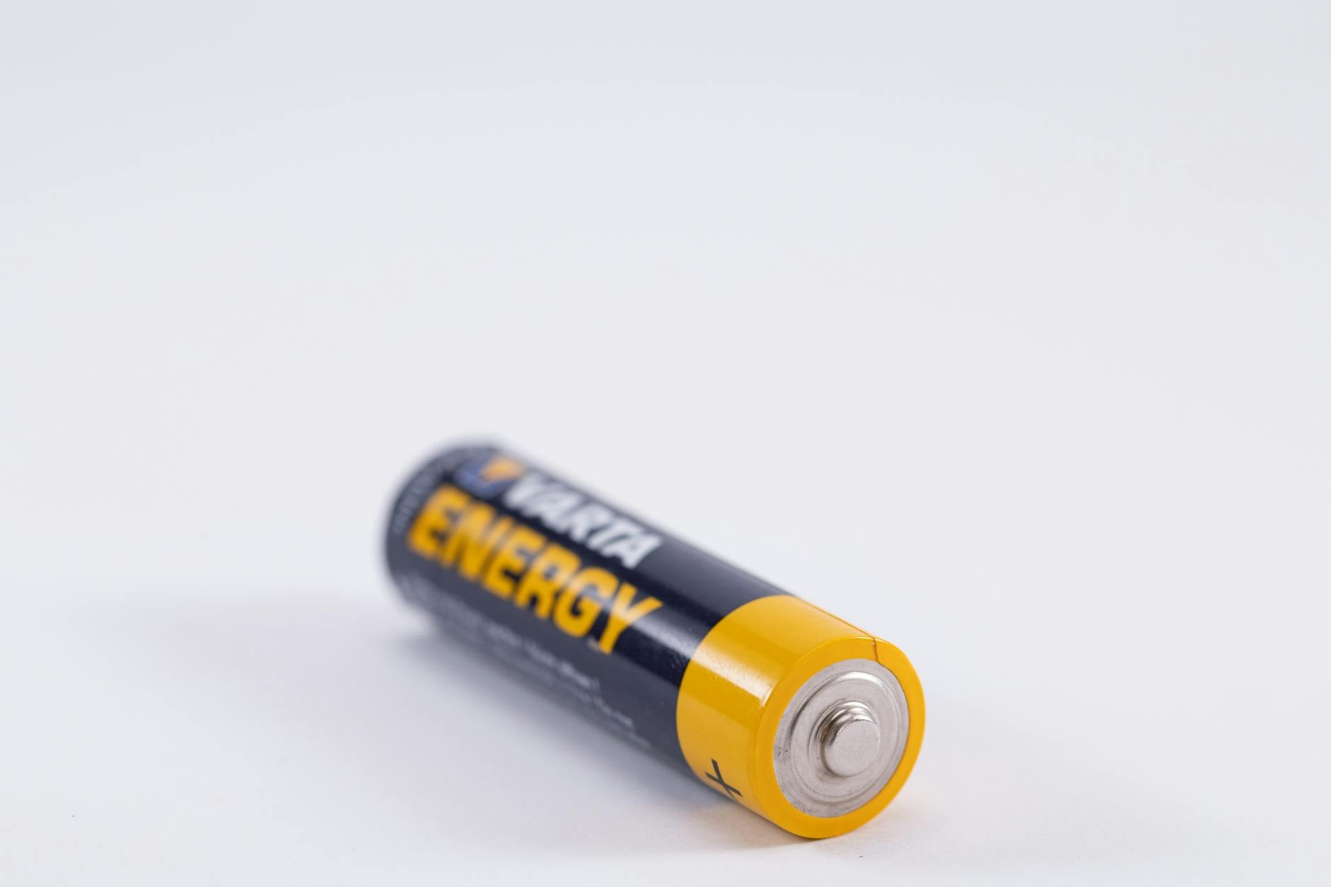 Lithium Inbuilt Battery UPS/ESS Design Patent