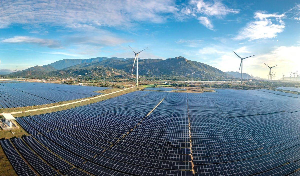 Power Storage with Renewable Energy is the Future
