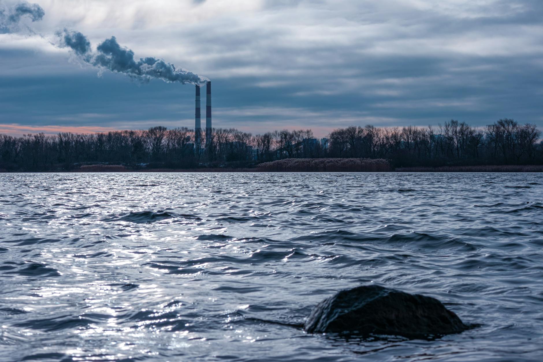 Understanding the Environmental Impact of Tubular Lead Acid Batteries in Inverters/UPS