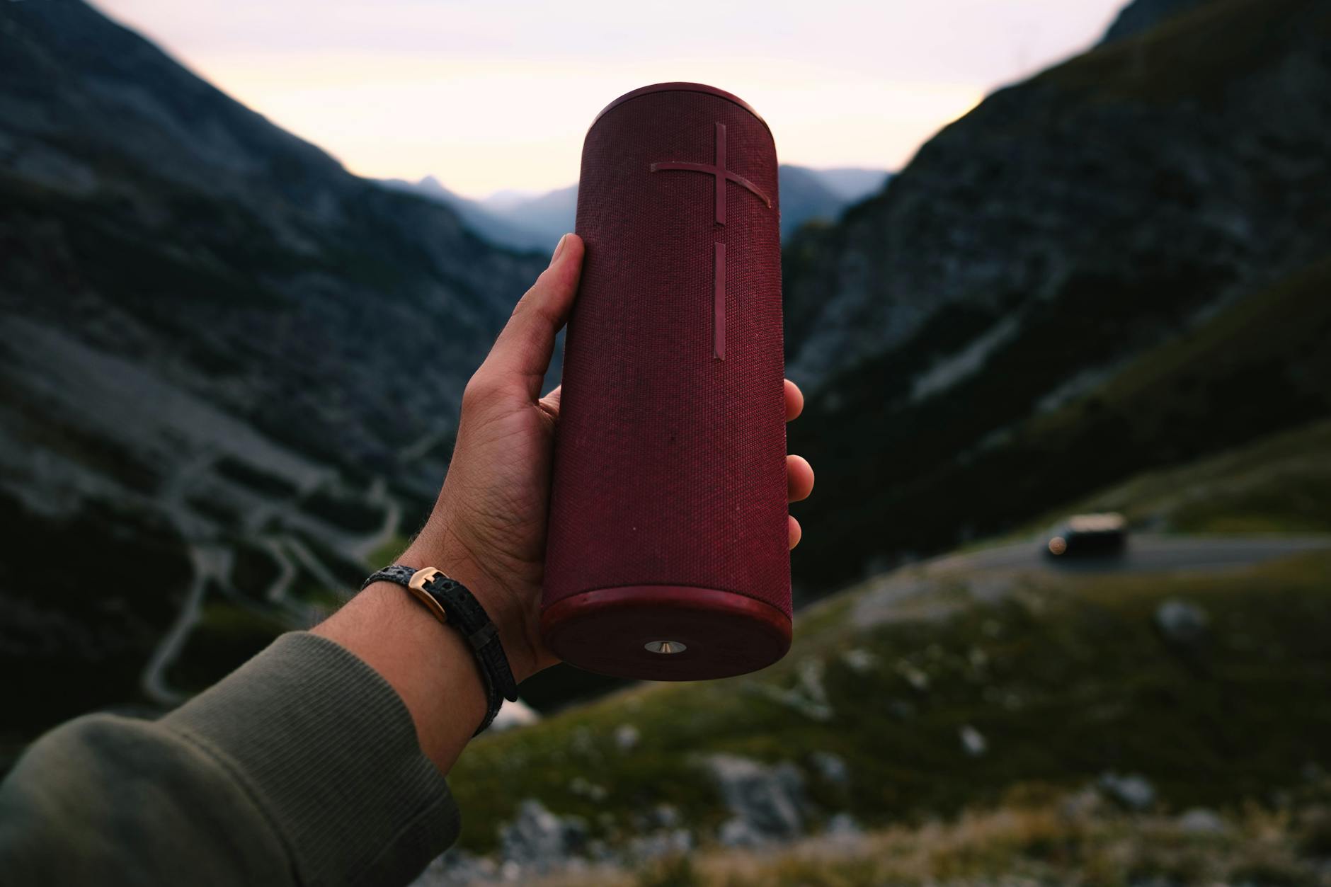 What are the benefits of Bluetooth Inverter/UPS
