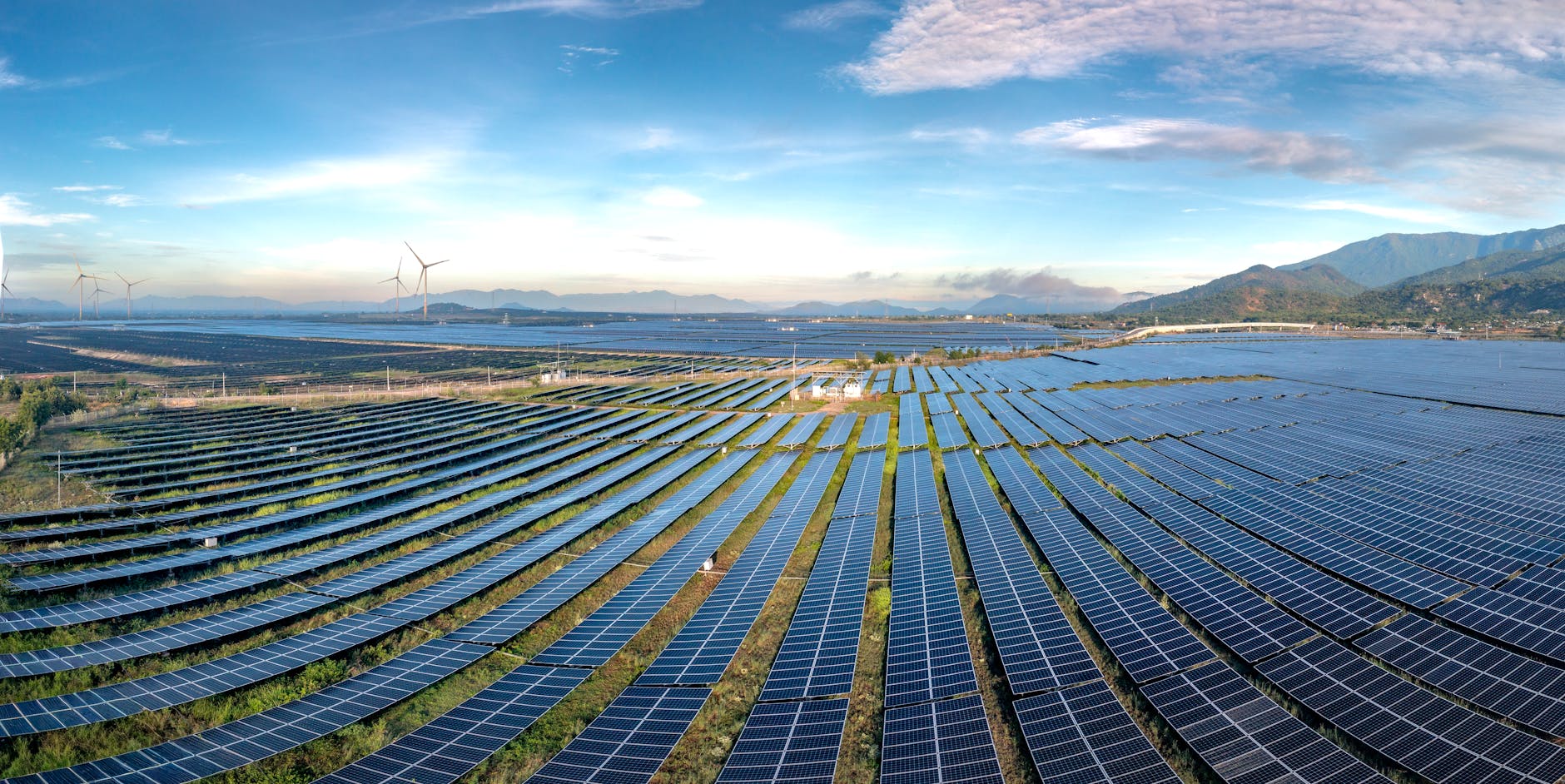 What is Hybrid Solar PCU/Solar Hybrid Off-grid System